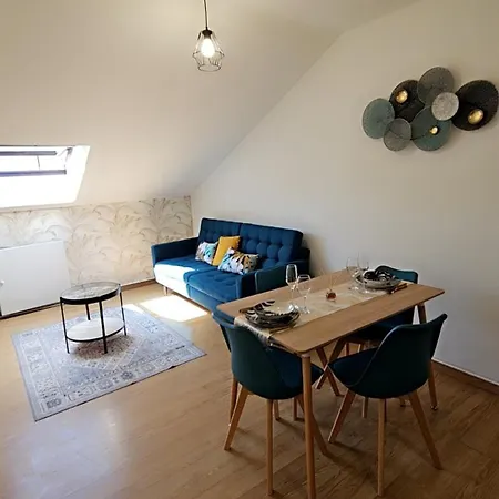 Magnifique Chaleureux Lägenhet